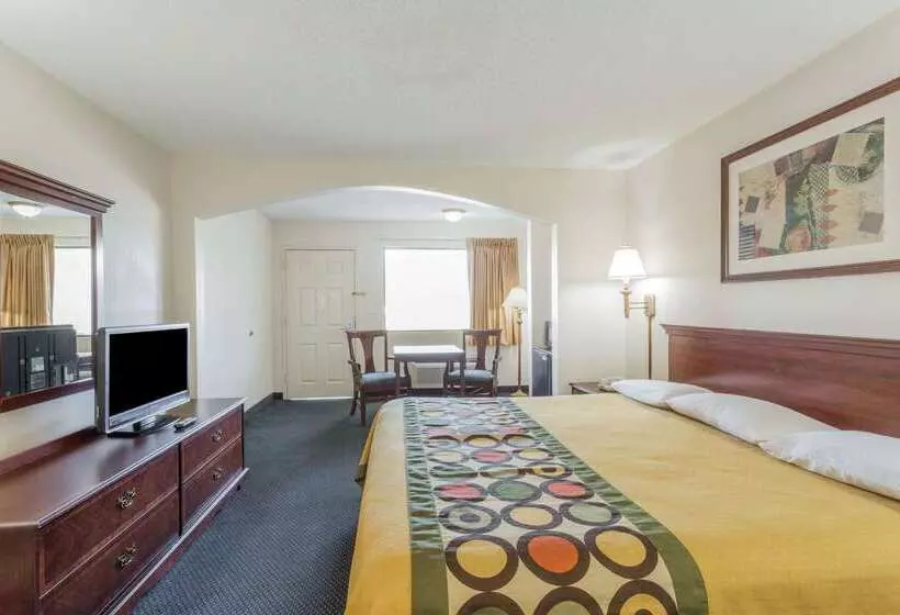 Hotelli Super 8 By Wyndham Slidell