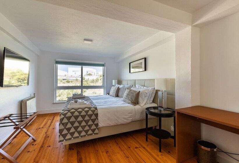 هتل Estoril Budget & Spa