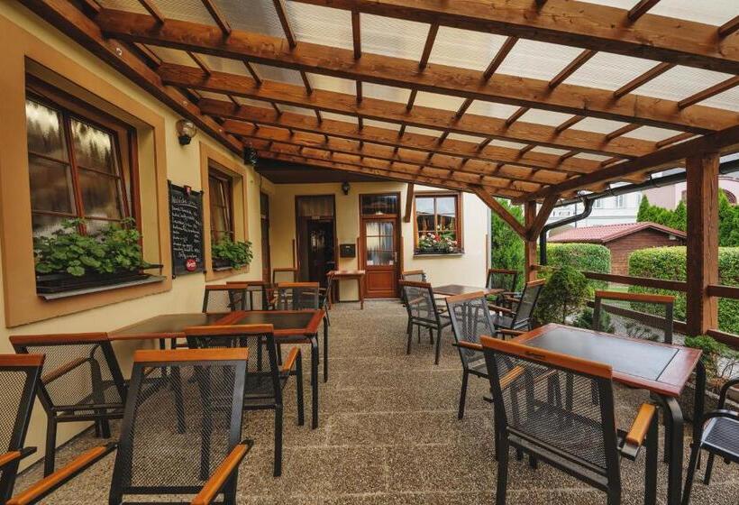 בית מלון כפרי Taverna