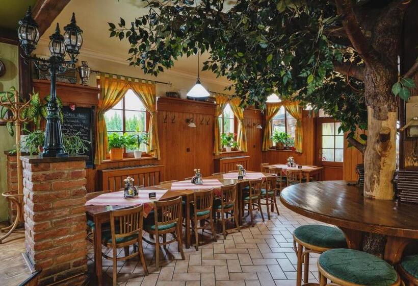 בית מלון כפרי Taverna