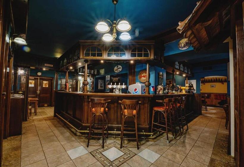 בית מלון כפרי Taverna