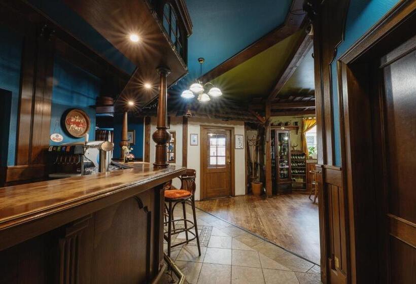 בית מלון כפרי Taverna