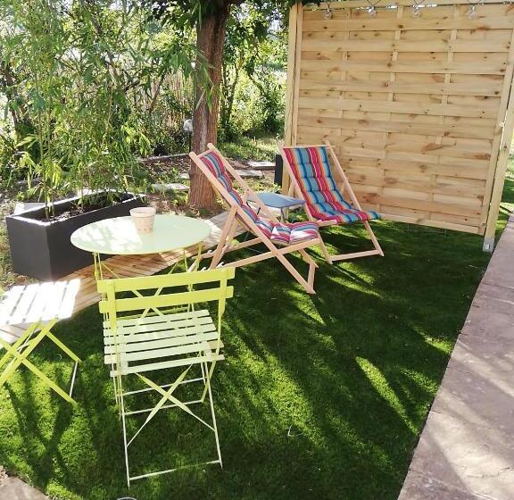 민박 Le Mas De La Diligence