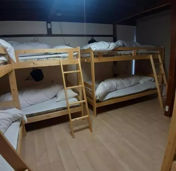 ペンション Guest House Komoriya