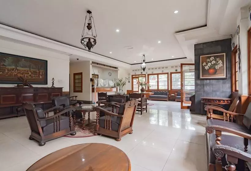 ペンション Reddoorz Near Institut Teknologi Bandung 2