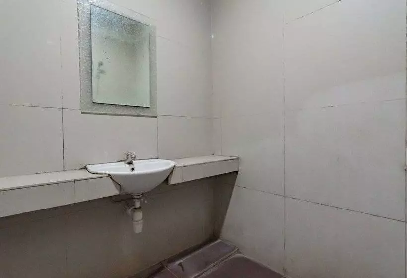 ペンション Reddoorz Near Institut Teknologi Bandung 2