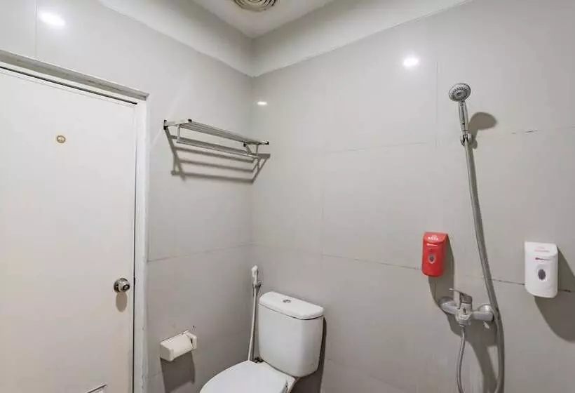 ペンション Reddoorz Near Institut Teknologi Bandung 2