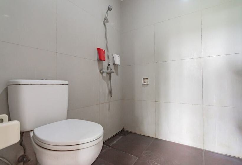 Pension Reddoorz Near Institut Teknologi Bandung 2