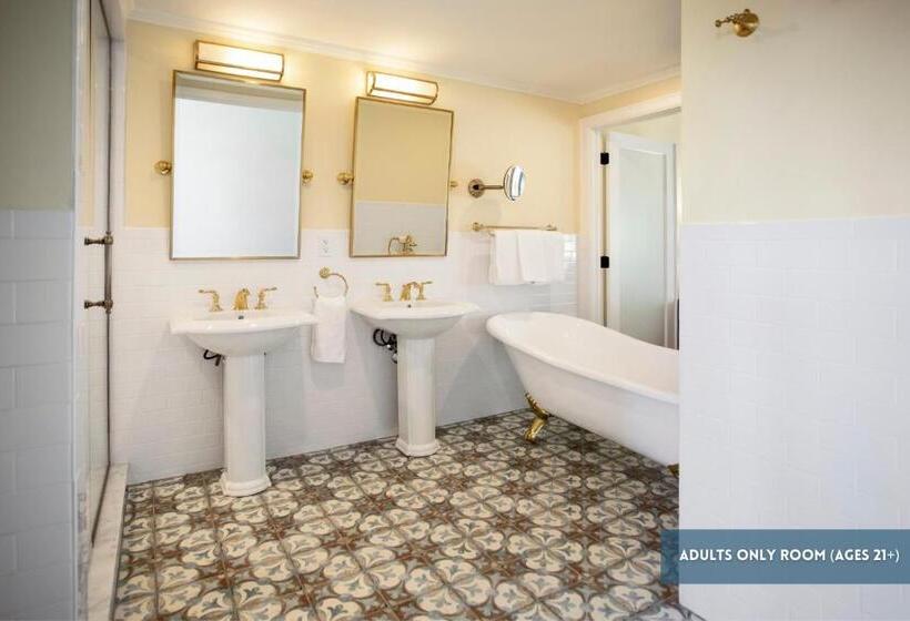 בית מלון כפרי Grassy Flats Resort & Beach Club