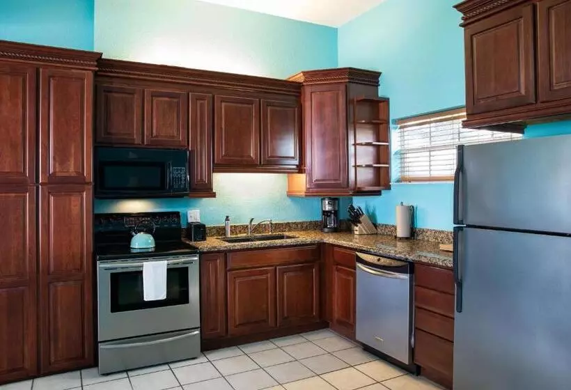 Hotelli Grassy Flats Resort & Beach Club