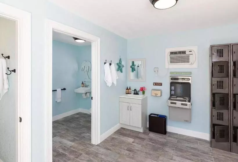 Hotelli Grassy Flats Resort & Beach Club