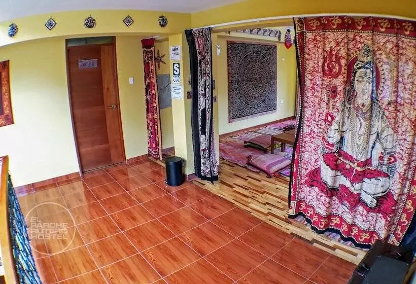 Aamiaismajoitus (B&B) El Parche Rutero Hostel