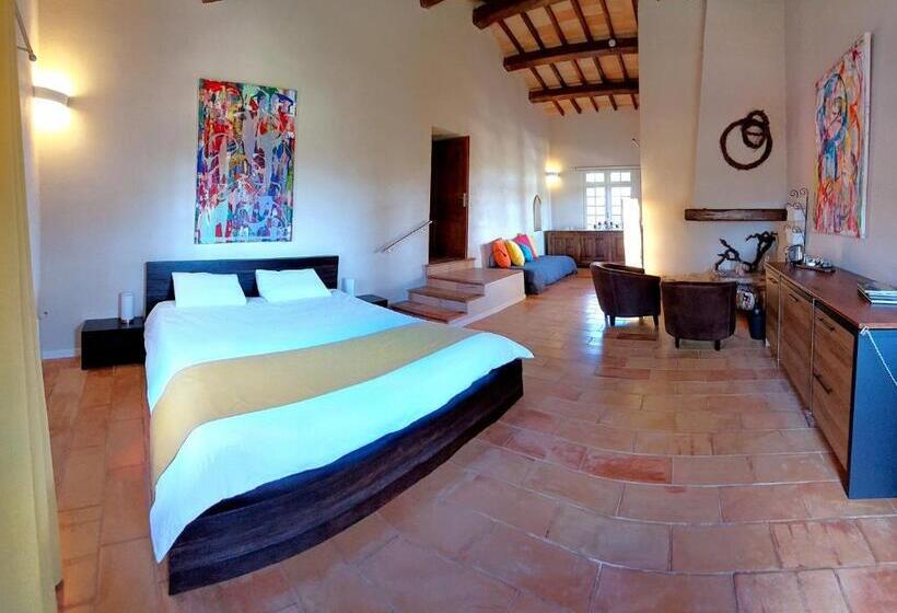 צימר Maison Catalina