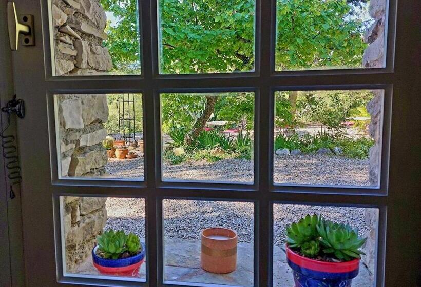 צימר Maison Catalina