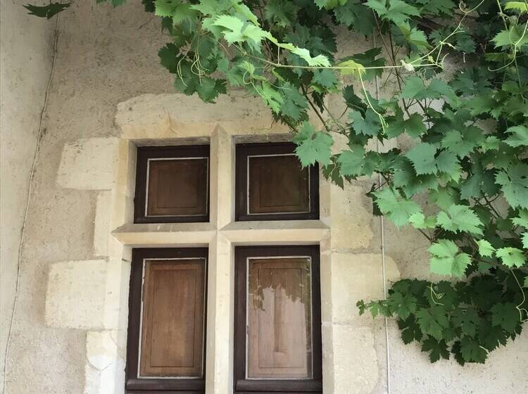 ホテル The Originals Le Manoir De Pierre Levée