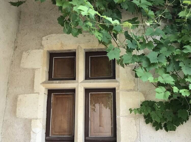 ホテル The Originals Le Manoir De Pierre Levée