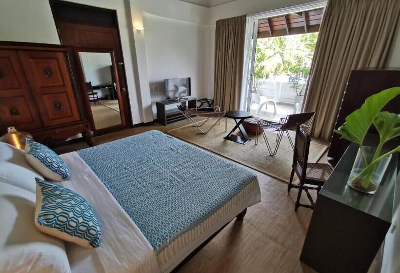 Hotel The Beach House By Reveal