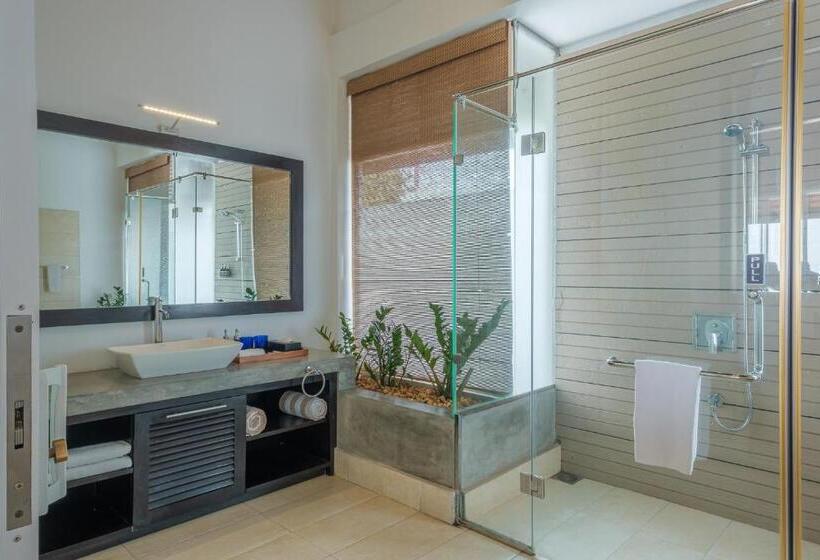 Hotel The Beach House By Reveal