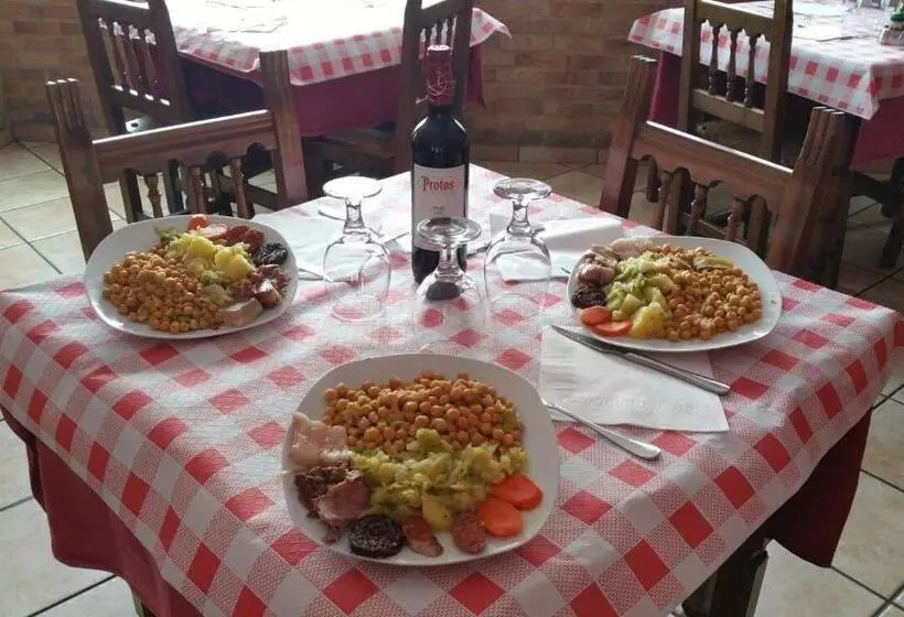 ペンション Hostal San Pedro