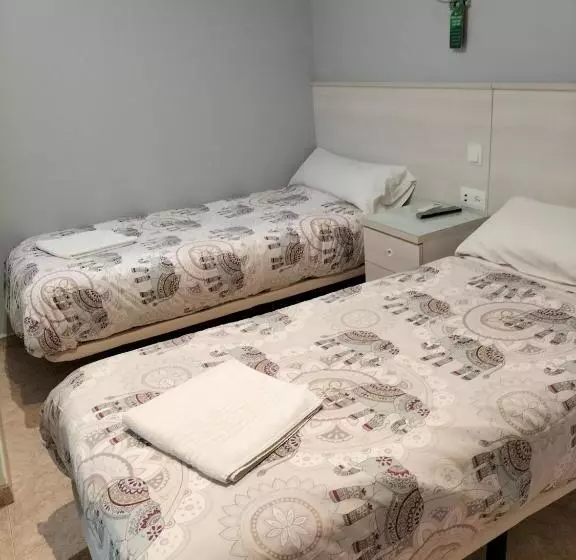 ペンション Hostal San Pedro