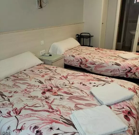 ペンション Hostal San Pedro