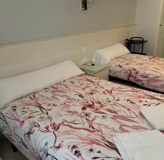 ペンション Hostal San Pedro