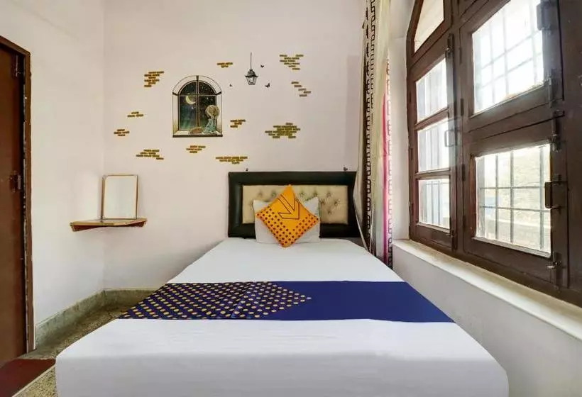Hotelli Spot On 35541  Neelam