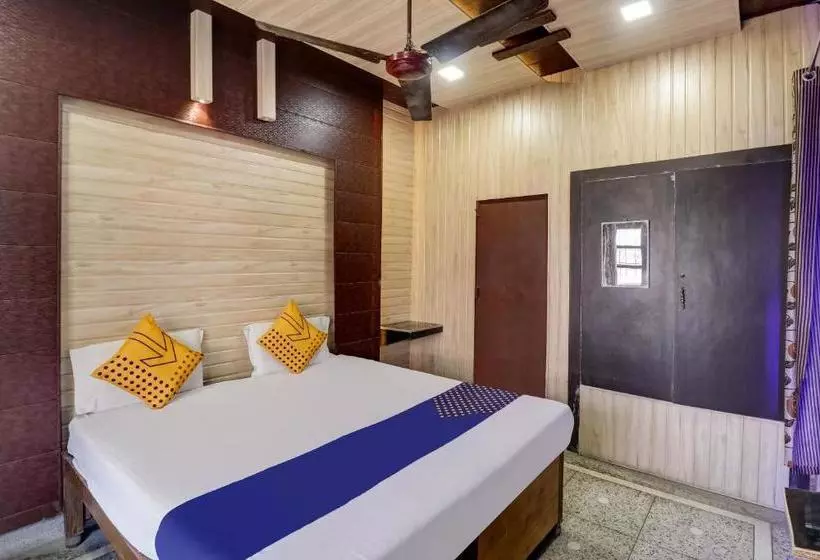Hotelli Spot On 35541  Neelam