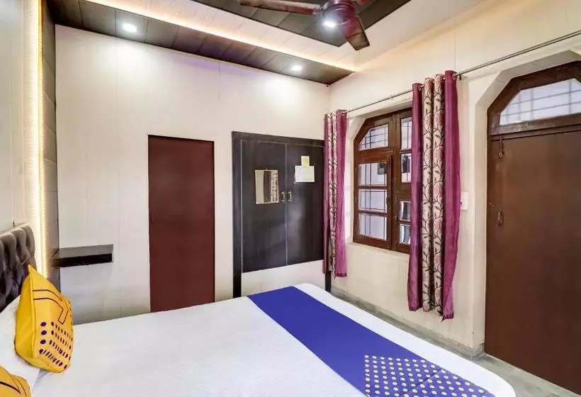 Hotelli Spot On 35541  Neelam