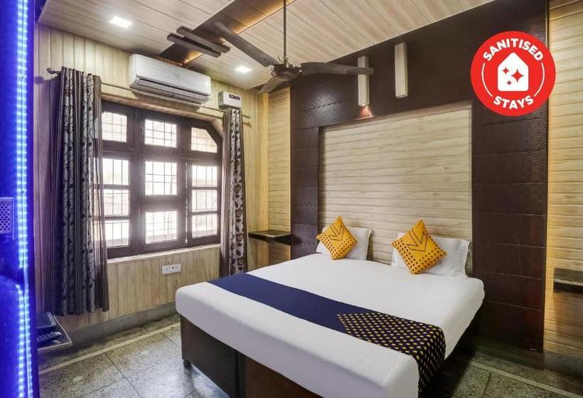 ホテル Spot On 35541 Neelam