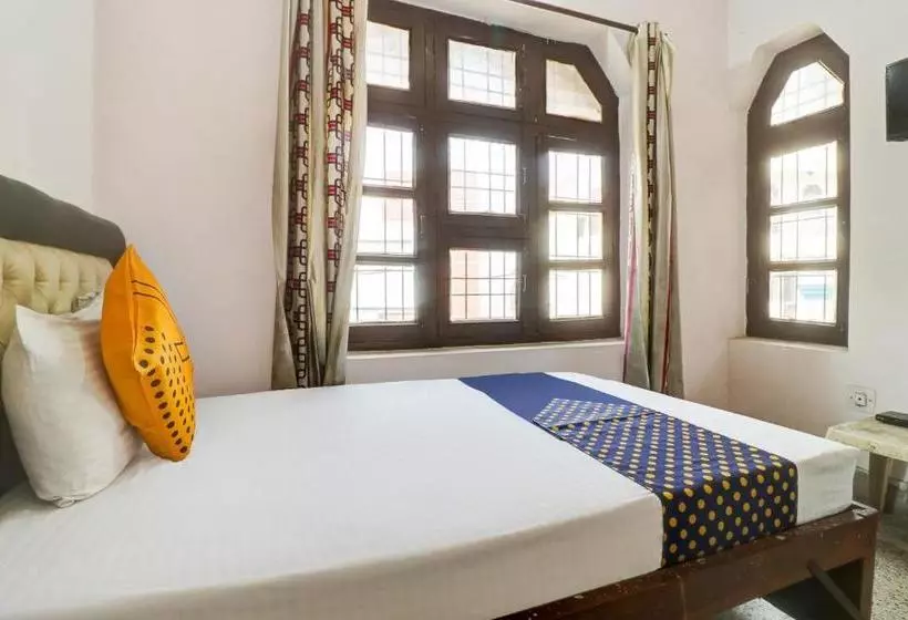 Hotelli Spot On 35541  Neelam