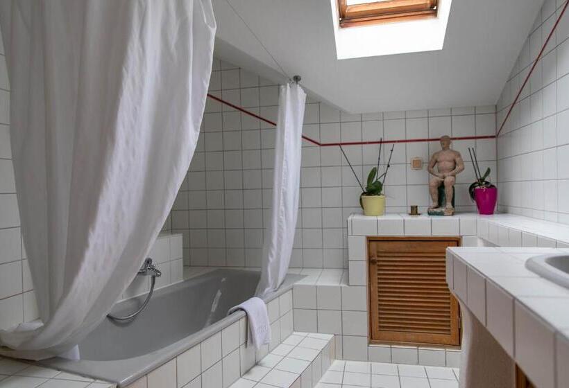 Общежитие Fischerstüberl Attel