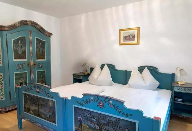 Retkeilymaja Fischerstüberl Attel