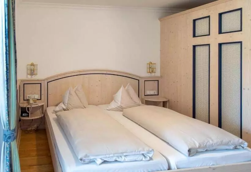 Retkeilymaja Fischerstüberl Attel