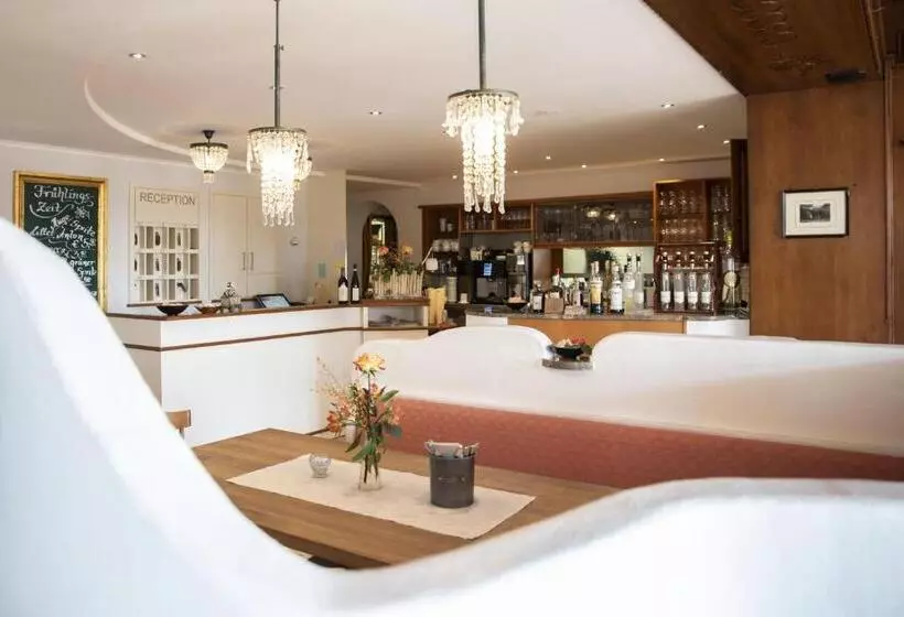 Retkeilymaja Fischerstüberl Attel