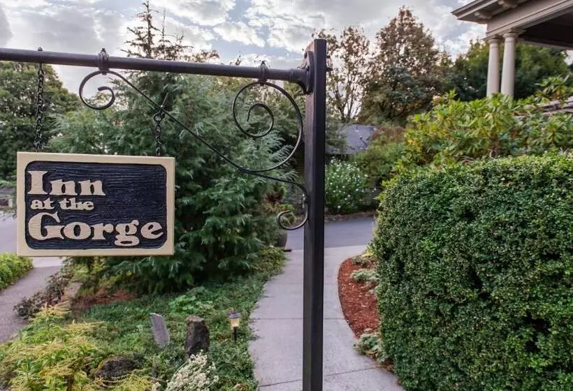 Aamiaismajoitus (B&B) Inn At The Gorge