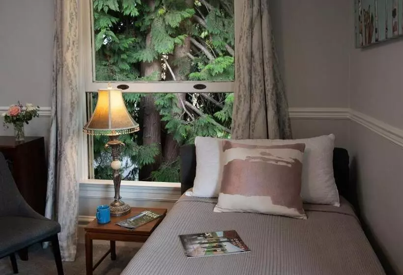 Aamiaismajoitus (B&B) Inn At The Gorge