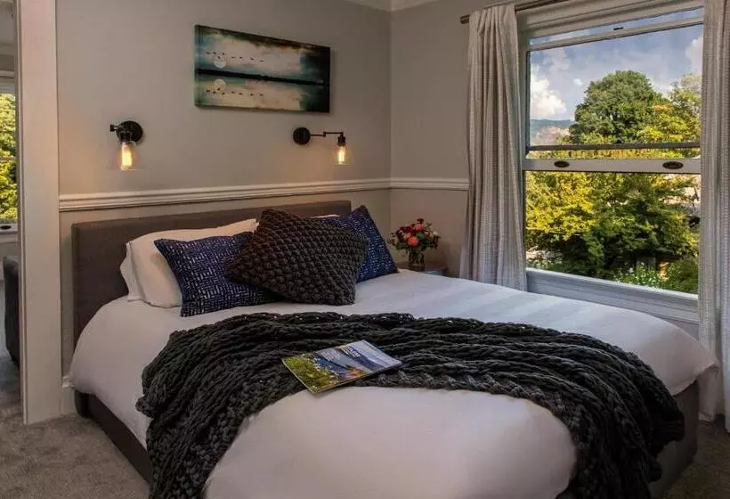 Aamiaismajoitus (B&B) Inn At The Gorge