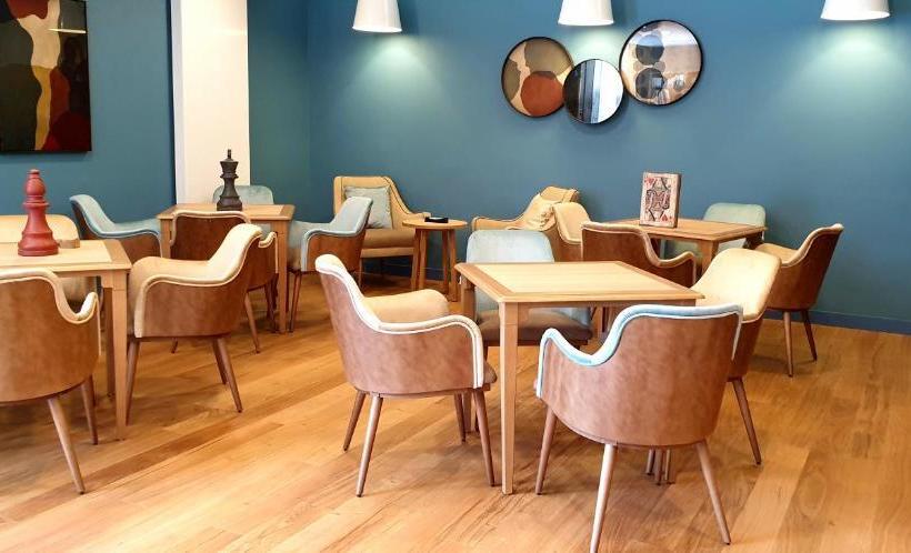 Domitys   Les Aiglons Blancs