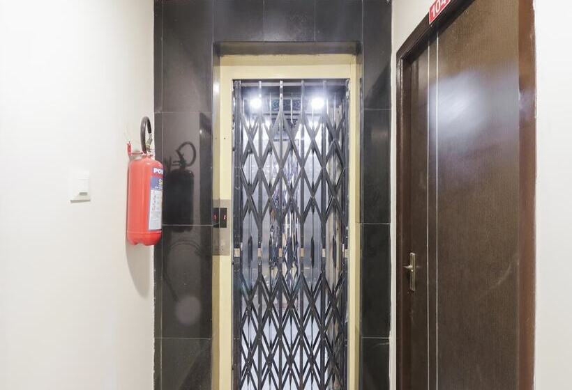 Hotell Oyo Flagship 16390 Chukkapalli Chambers