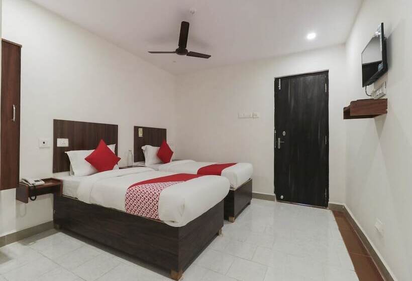 Hotell Oyo Flagship 16390 Chukkapalli Chambers