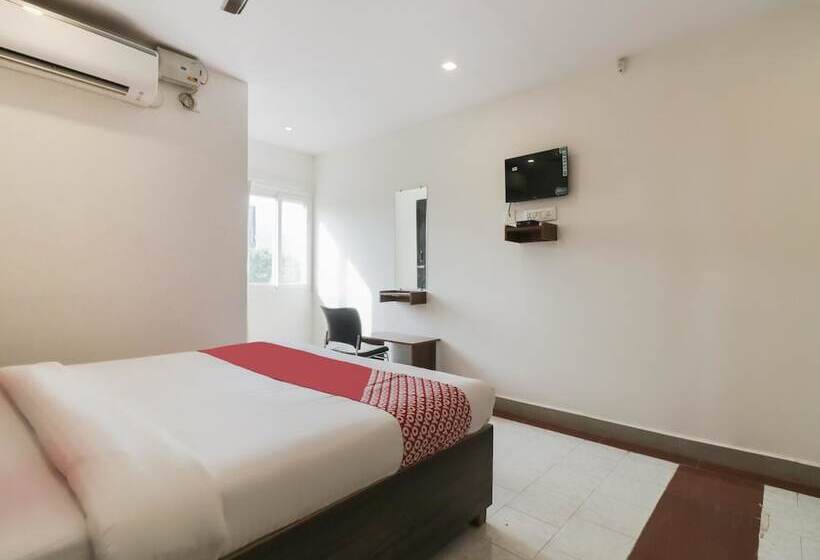 Hotell Oyo Flagship 16390 Chukkapalli Chambers