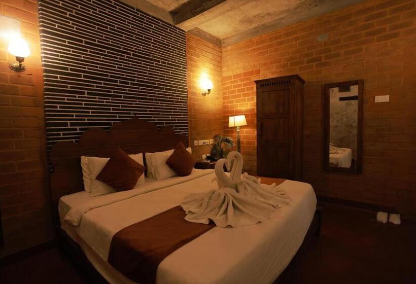 هتل Villa Ecotiva