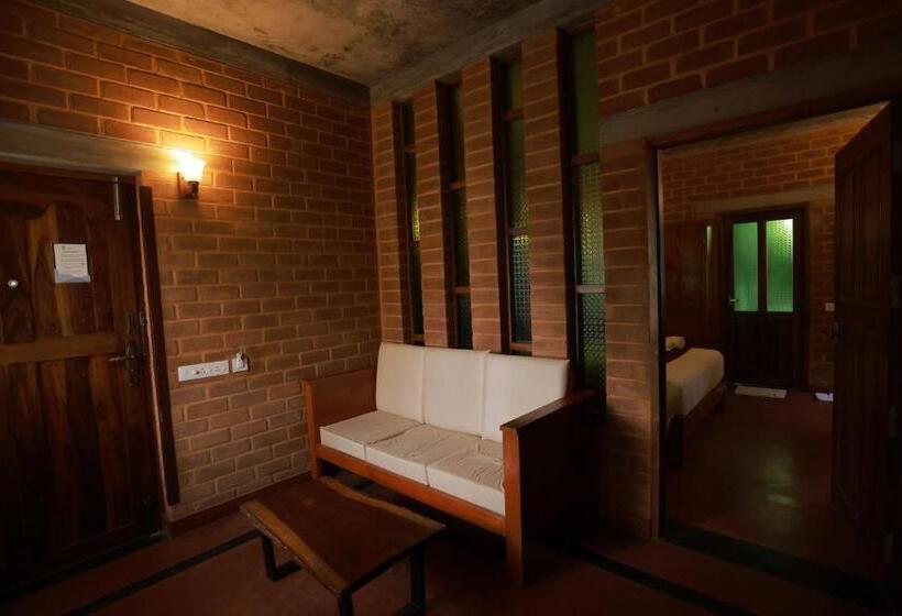 هتل Villa Ecotiva