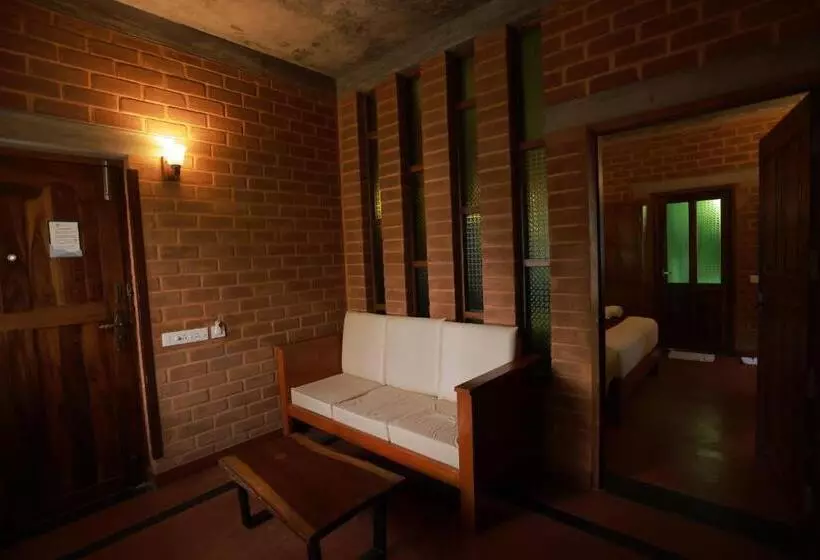 هتل Villa Ecotiva