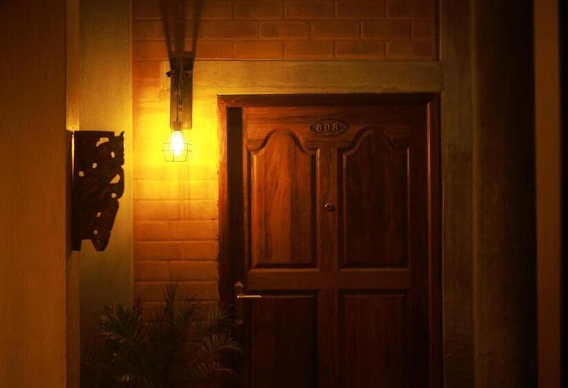 هتل Villa Ecotiva