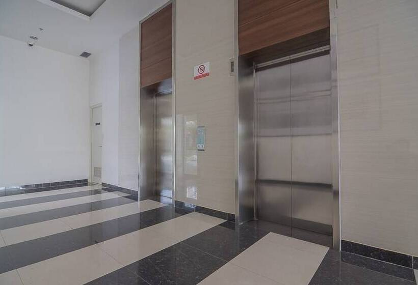 Pensão Reddoorz Apartment @ Sentul Tower