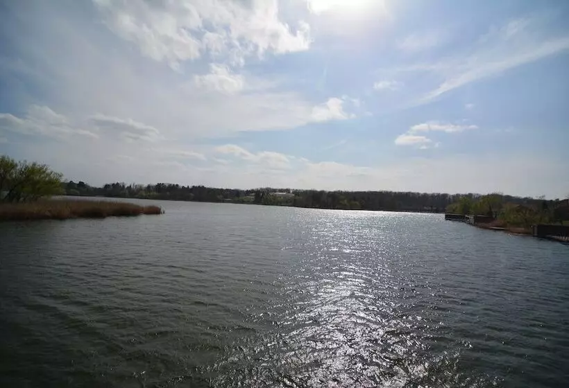 Snagov Lake Suites
