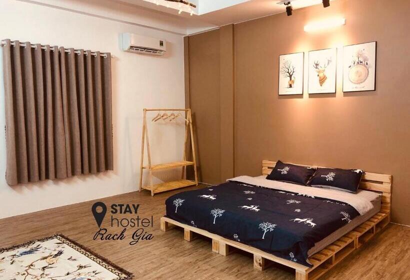 Stay Hostel   300m From The Ferry