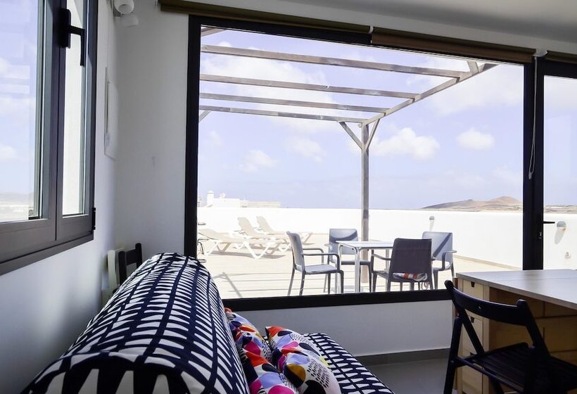 مبيت وإفطار Maar House Lajares